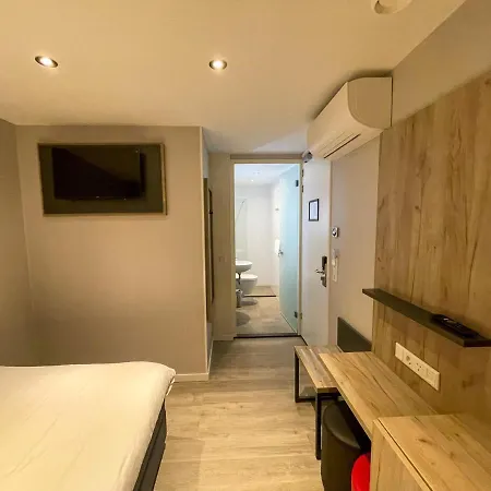 Hotell Joy 3*