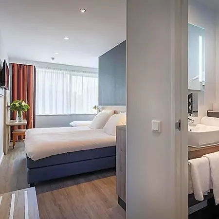 Joy Hotell 3*
